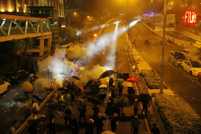 Antyrządowy protest w Hongkongu 16:10 / autor: PAP/EPA