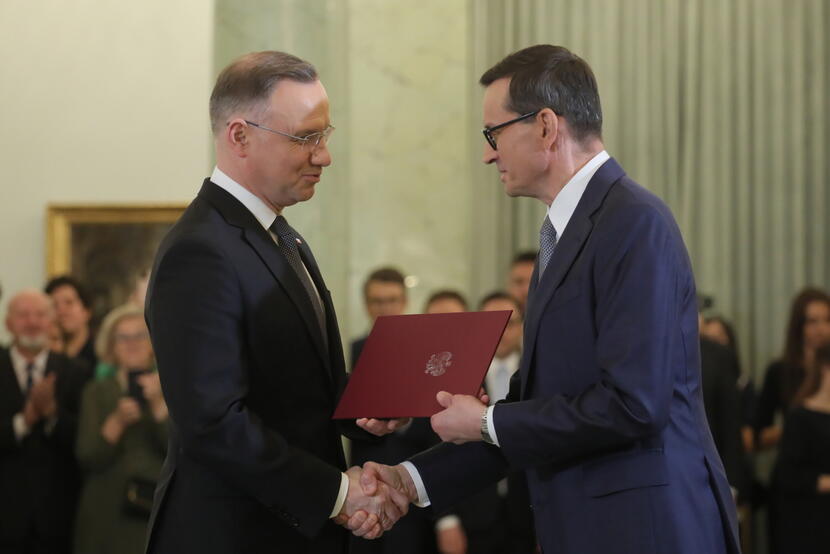 owołany na stanowisko premiera Mateusz Morawiecki (P) i prezydent RP Andrzej Duda (L) / autor: PAP/Paweł Supernak