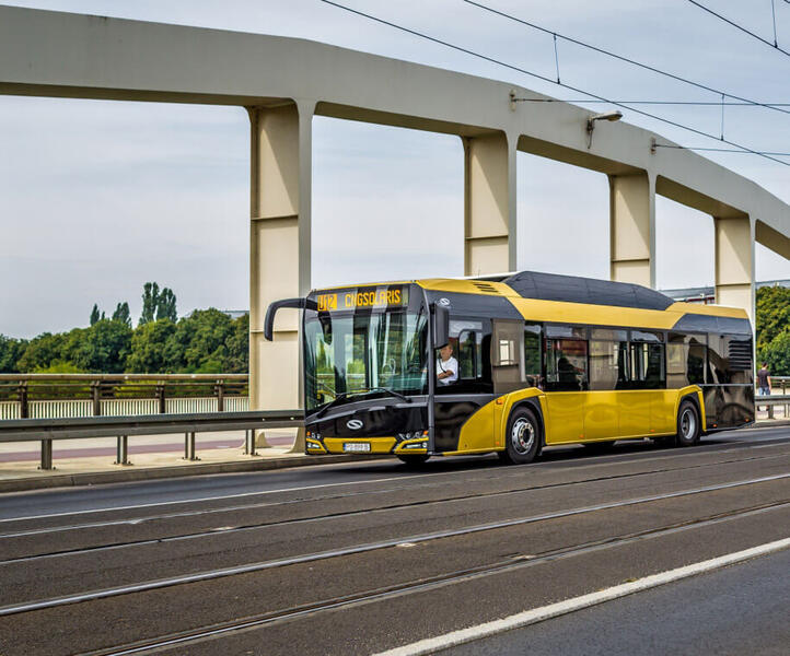 Autobus Solaris Urbino 12 CNG napędzany gazem ziemnym / autor: fot. materiały prasowe