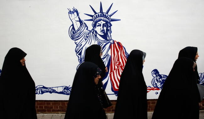 Mural Anty-USA, Iran / autor: PAP/EPA