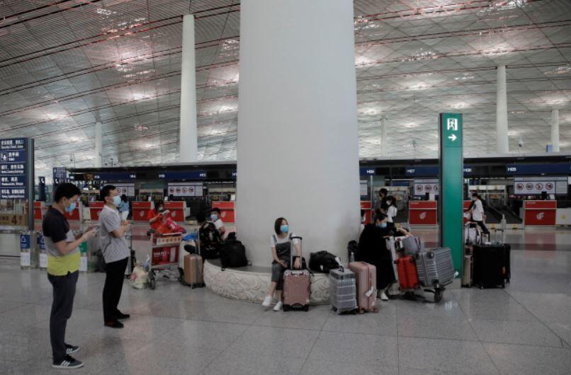 Pustki na lotnisku w Pekinie / autor: PAP/EPA/STRINGER