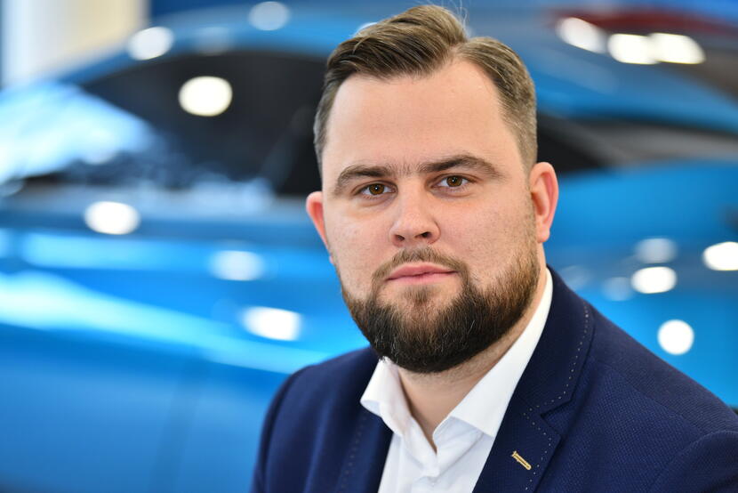 Piotra Zaremba, prezesa zarządu ElectroMobility Poland / autor: EMP