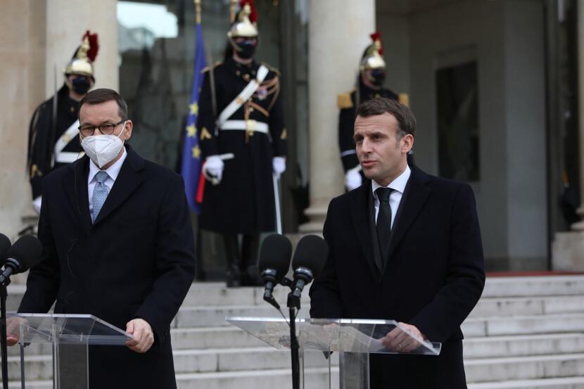 Premier Polski Mateusz Morawiecki i Prezydent Francji Emmanuel Macron / autor: PAP/Leszek Szymański