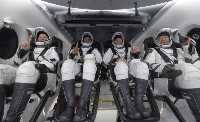 Czwórka astronautów NASA jeszcze na pokładzie stacji ISS / autor: PAP/EPA/BILL INGALLS / NASA