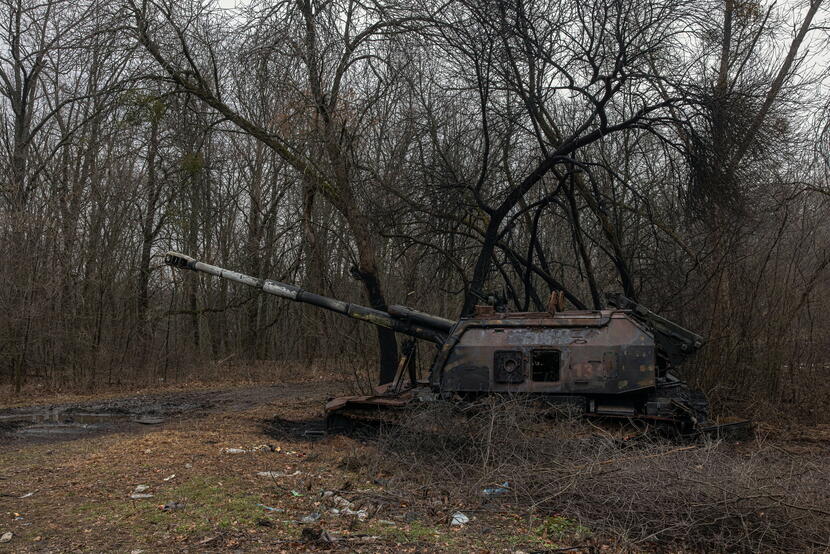 zniszczony rosyjski czołg na Ukrainie / autor: fotoserwis PAP