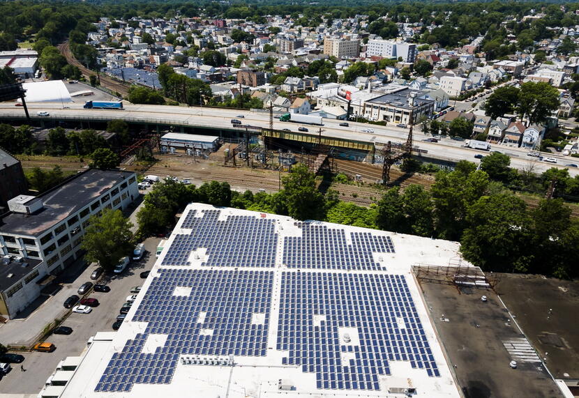 Panele solarne, USA / autor: PAP/EPA
