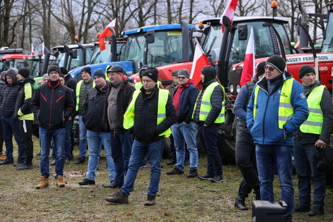 Protest rolników w Piotrkowie Trybunalskim / autor: PAP/Marian Zubrzycki