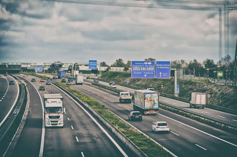 Ruch na autostradzie w Niemczech / autor: Pixabay